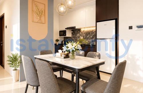 Lubuk Baja Apartment | 3BR Aston Residence 0701 City View