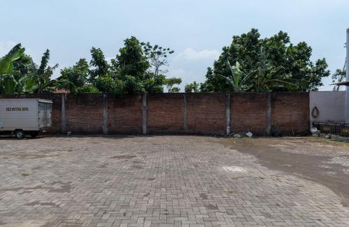 Blimbing Hotel | RedDoorz near Plaza Araya Malang