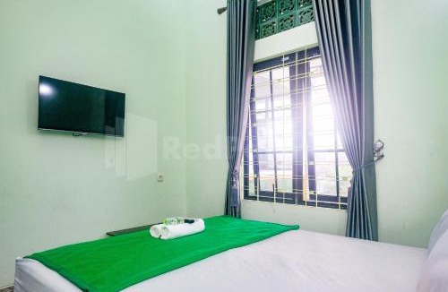 Mertoyudan Hotel | Trubus Guesthouse Syariah Magelang mitra RedDoorz