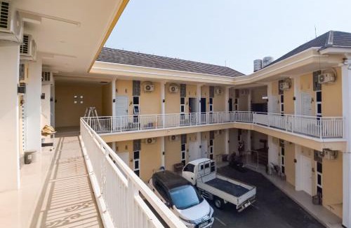Pati Hostel | Urbanview Wisma Tentrem Syariah near RS KSH