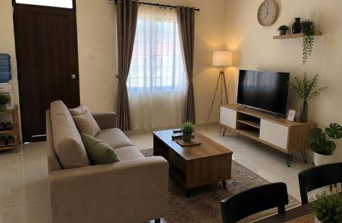 Tegal House | Hanna Veronnica guest house