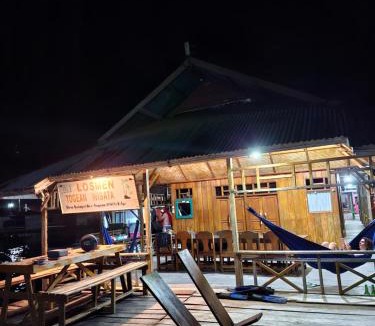 Batudaka Island House | Losmen Togean Wisata