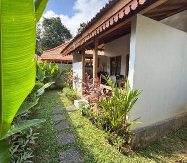 Uluwatu Ski Chalet | Joglo Aurora