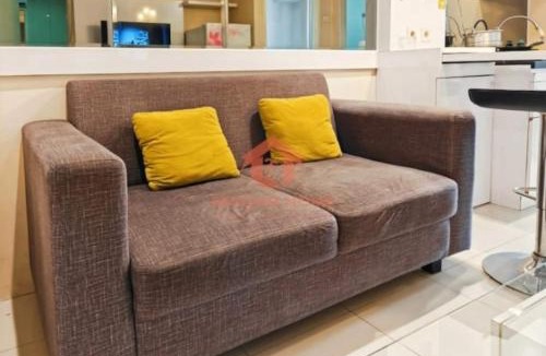 Jatinegara Apartment | Cozy 2BR Bassura Apt pool WI-FI Netflix