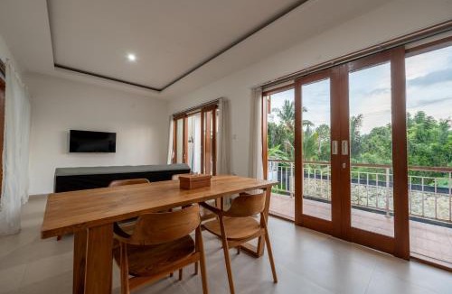 Tegal Mengkeb Villa | D Jelijih Villa