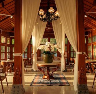 Sekongkang Hotel | Sattura Villa Lawar