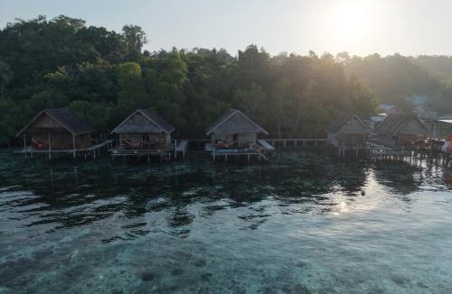 Sawinggrai House | Binnbetew Homestay Raja Ampat