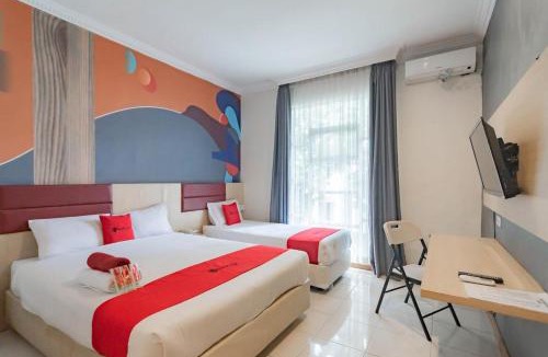 Bandung Hotel | RedDoorz At Hotel Arimbi Dewi Sartika Baru