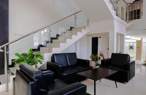 Purwokerto House | RedDoorz near Moro Mall Purwokerto 2