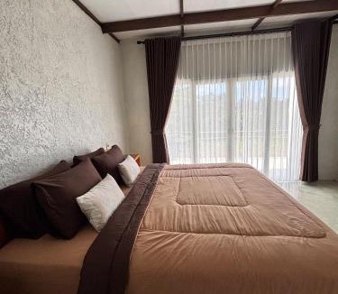 Kecamatan Pringgasela Bed & Breakfast | TAKARA Lombok