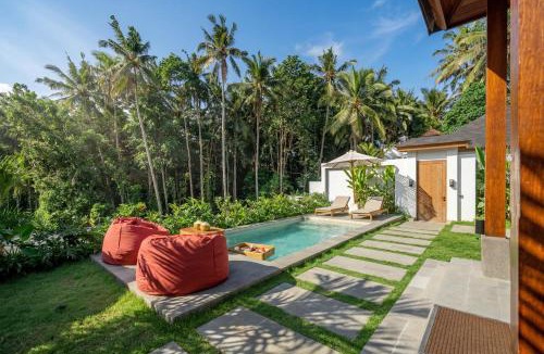 Petulu Villa | Italia Ubud Villa Complex - Tropical Retreat with Jungle Views & Pool