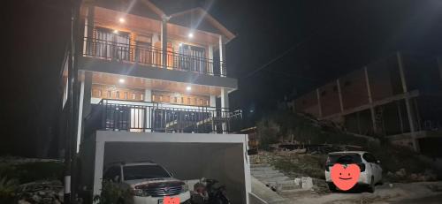 Tuk Tuk House | NATONGGI Homestay