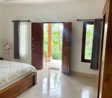 Taro House | Jujul Waterfall Homestay