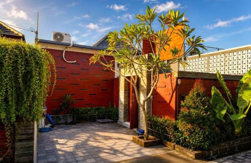 Kalianget Villa | Dolphin Bay Villa