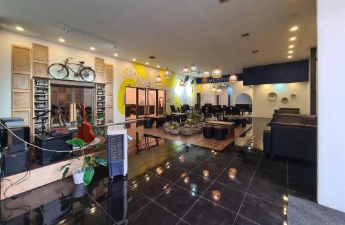 Purwokerto Hotel | Urbanview Lunar Hotel near Gor Satria Purwokerto