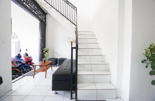 Tulungagung House | RedDoorz at Sirih Gading Guest House Tulungagung