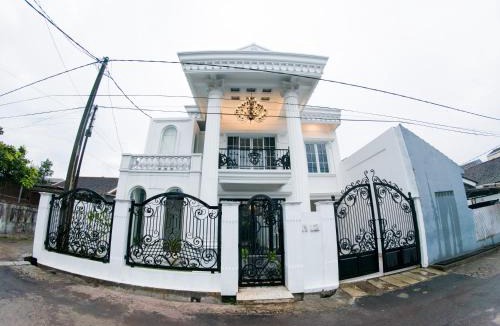 Lembang Villa | villa putih balitsa