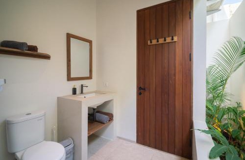 Jimbaran House | La Bay, private suite in stunning villa close to Balangan beach