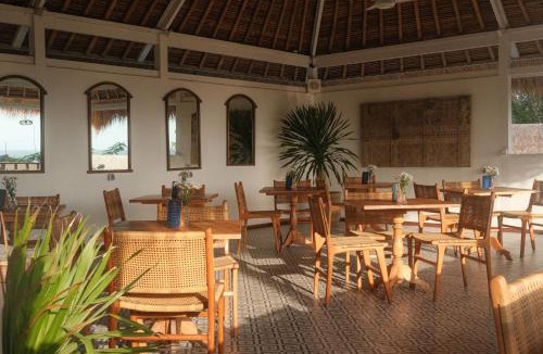 Mushroom Bay Resort | The Shacks at Sandy Bay