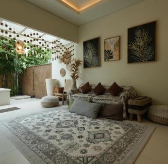 Ngaglik Hotel | Kanjeng Heritage Villa by Raminten