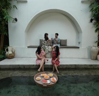 Ngaglik Hotel | Kanjeng Heritage Villa by Raminten