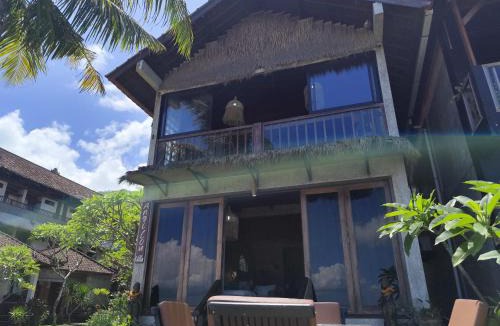 Candi Dasa Villa | AngiLou Villa Beachfront