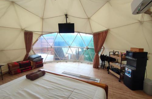 Ngamprah Hotel | Glamping Dome Kusumanagara 2