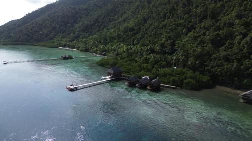 Mansuar Island Cabin | Mantastic Scuba and Lodge