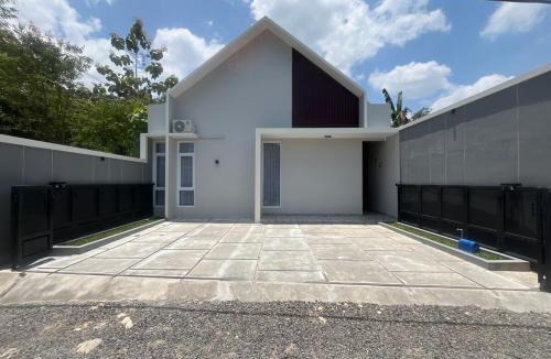Bangunjiwo House | SAO Homestay Syariah Jogja, Kids Friendly dekat UMY
