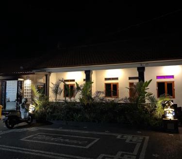 Tukad Mungga Hotel | Penginapan Angsoka 1
