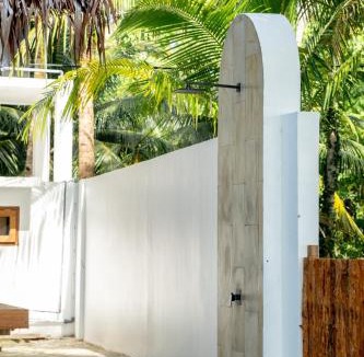 Katiet Villa | Villa RORO Mentawai - Oceanfront Tropical Escape