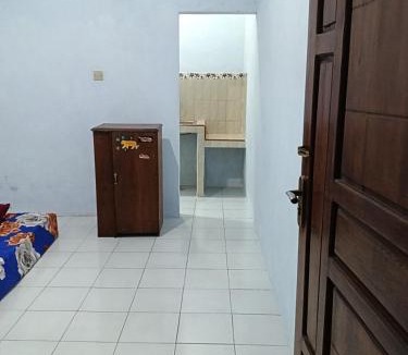 Pakisaji Apartment | Homestay Backpacker Kos