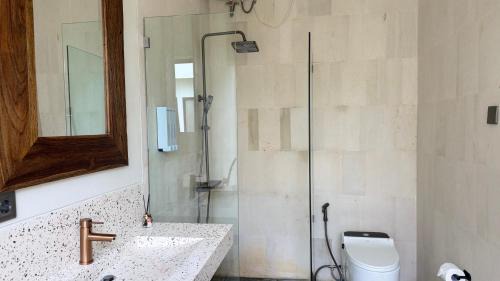 Kuta Villa | Modern 1BR Pool Villa-Walk to Beach-Central Legian