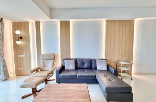 Surabaya Apartment | Modern Chic 2BR at Trillium Surabaya Central by Le Ciel Hospitality