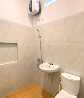 Jember House | Modern Guest House by Calli Rooms