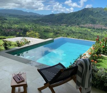 Sidemen Hotel | Villa Damai Rohani Private Pool Villas with Valley Views Adults Only