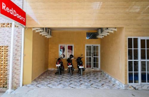 Banjarnegara House | RedDoorz near Alun Alun Banjarnegara