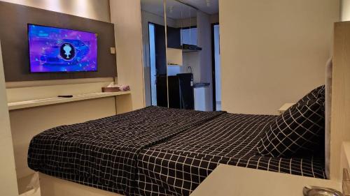 Bekasi Timur Apartment | Transpark Juanda by Aqillaroom