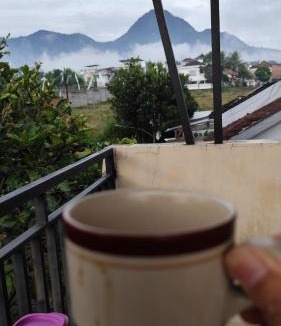 Beji House | Homey view Gunung Panderman