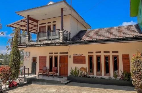 Pangalengan House | Cozzy Villa Family B