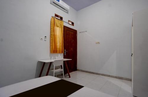 Tosari Hotel | OYO 95293 Citra Homestay Syariah