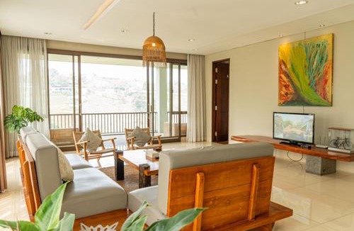 Bandung Villa | Green Forest Plantation View Villa 6 Bedrooms With a Private Heated Infinity Pool