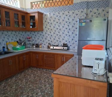 Senggigi Hotel | KJ Inn Homestay Senggigi