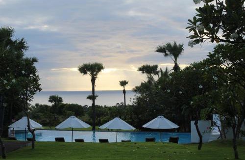 Tulamben Resort | Palm Springs Bali Dive Resort