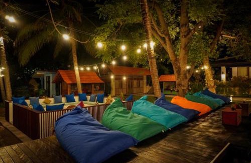 Sukadana Hotel | Villa Kampung Kecil Beach Front