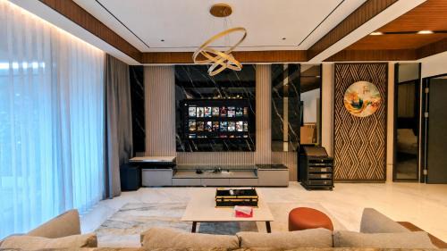 Bandung Villa | Cottonwood Citralaya Dago - Pool Air Hangat BBQ Karaoke Rooftop-View