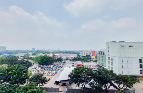 Ciputat Apartment | Comfort 1BR at Transpark Bintaro Apartment By Travelio