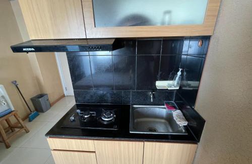 Rawasari Apartment | Apartemen Green Pramuka City by Erna