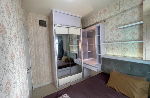 Rawasari Apartment | Apartemen Green Pramuka City by Erna