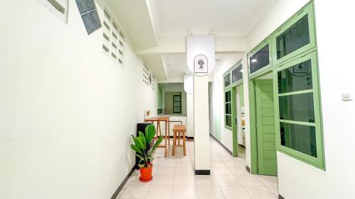 Prawirotaman Villa | Stylish 6BR Stay Near Prawirotaman & Malioboro